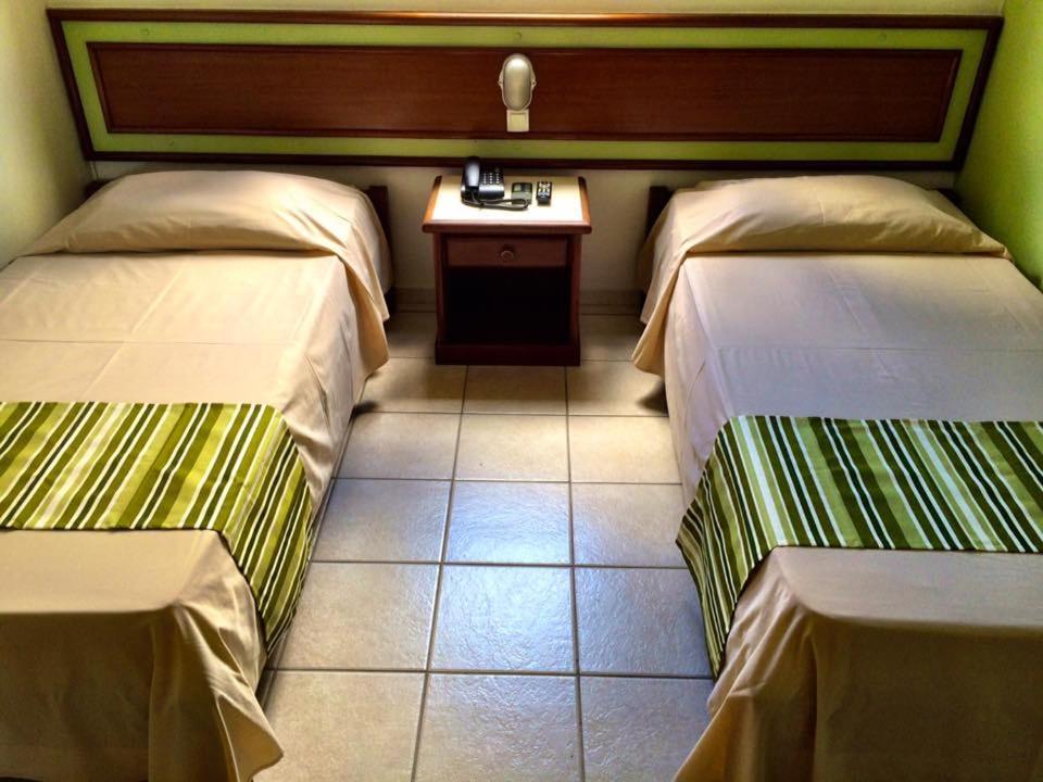 לונדרינה Princetel Palace Hotel מראה חיצוני תמונה